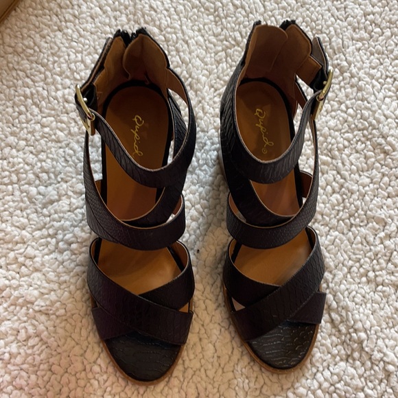 🔴SOLD🔴BRAND NEW Qupid Strappy Heels - Picture 7 of 9